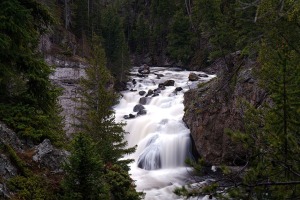 17-Yellowstone-Waterfall